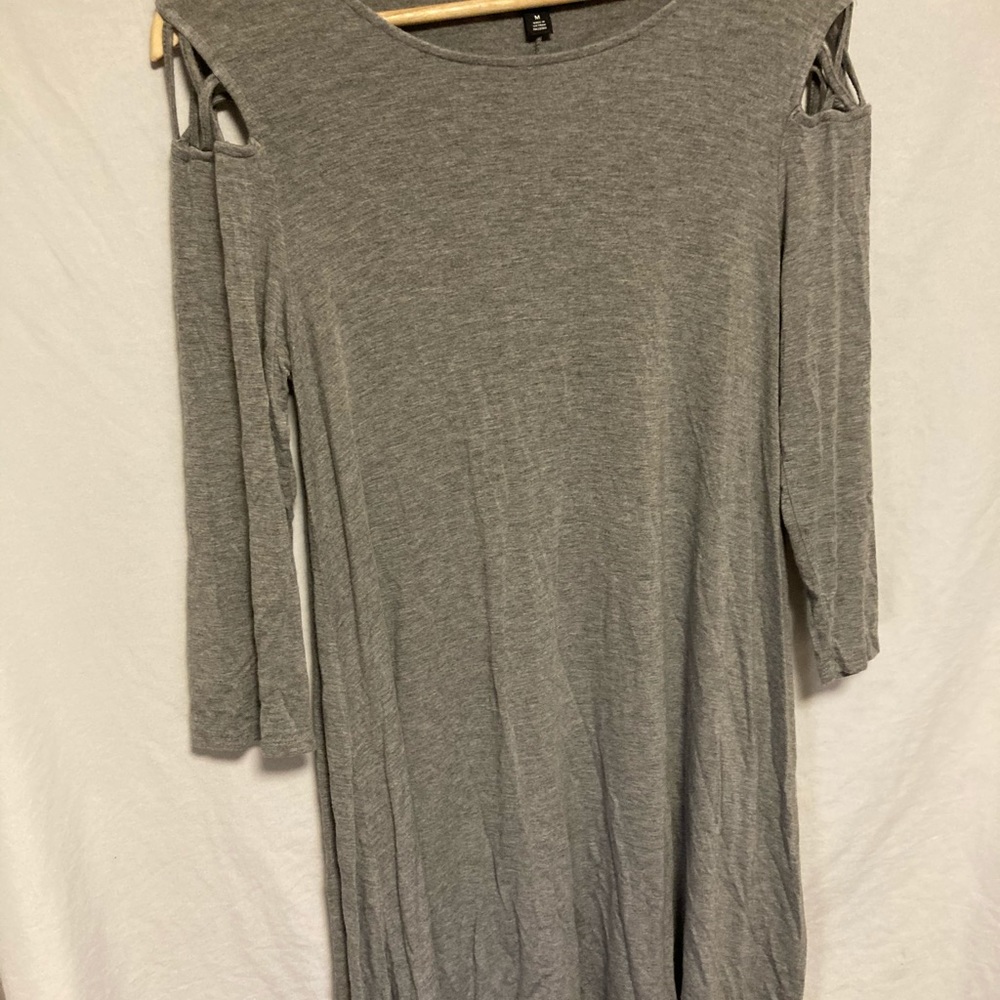 Pretty gray dress!